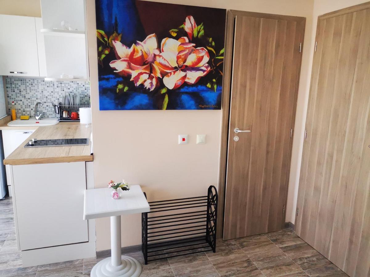 Уютные Апартаменты Vip Park ซันนีบีช ภายนอก รูปภาพ